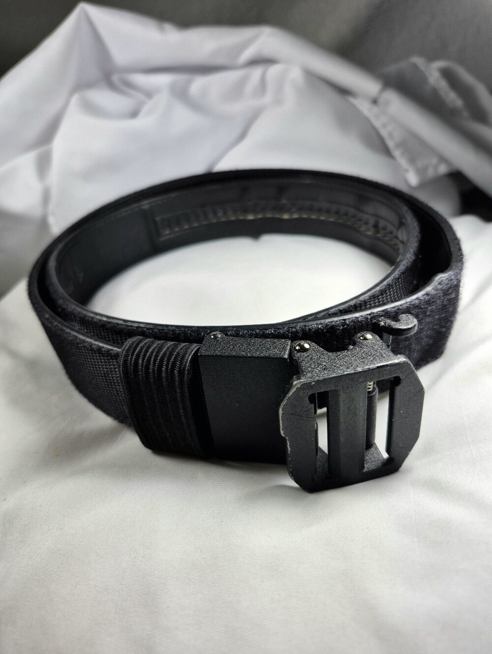 Kore Essentials Vegan Smooth Leather Ratchet Belt Size 28-32 Black Vegan